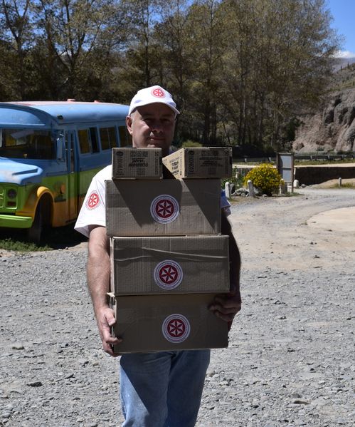 El Alfarcito: Cajas con donaciones para el Puesto Sanitario